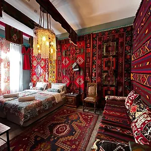 https://zerta.alltbilisihotels.com
